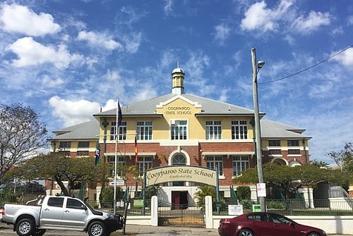 Coorparoo QLD suburb located 5.7 kilometres south-east of Brisbane CBD