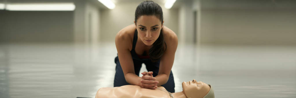 how to perform chest compressions correctly